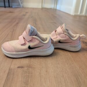 Nike Star Runner Pink Sneakers Toddler Sz 7C